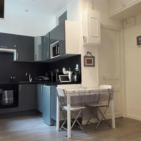 Appartement L'imperial- 3pers -proche Centre Et Plages